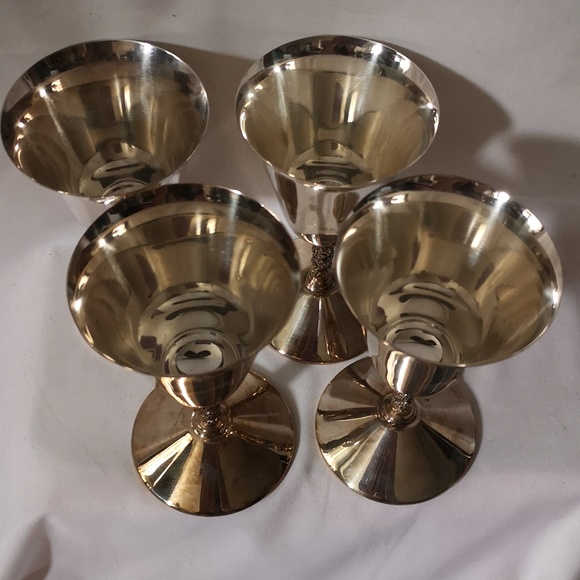 Vintage Set of Four Primrose Plate E.P. Copper Goblets in Excellent Condition - Picture 3 of 5